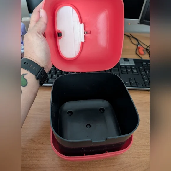 NEW - Hello Kitty Inspired Desk Waste Bin / Storage Box - Picture 4 of 5